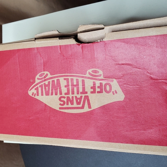 Vans - Picture 5 of 5